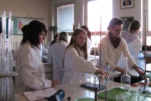 LABORATOŘ CHEMIE - AG